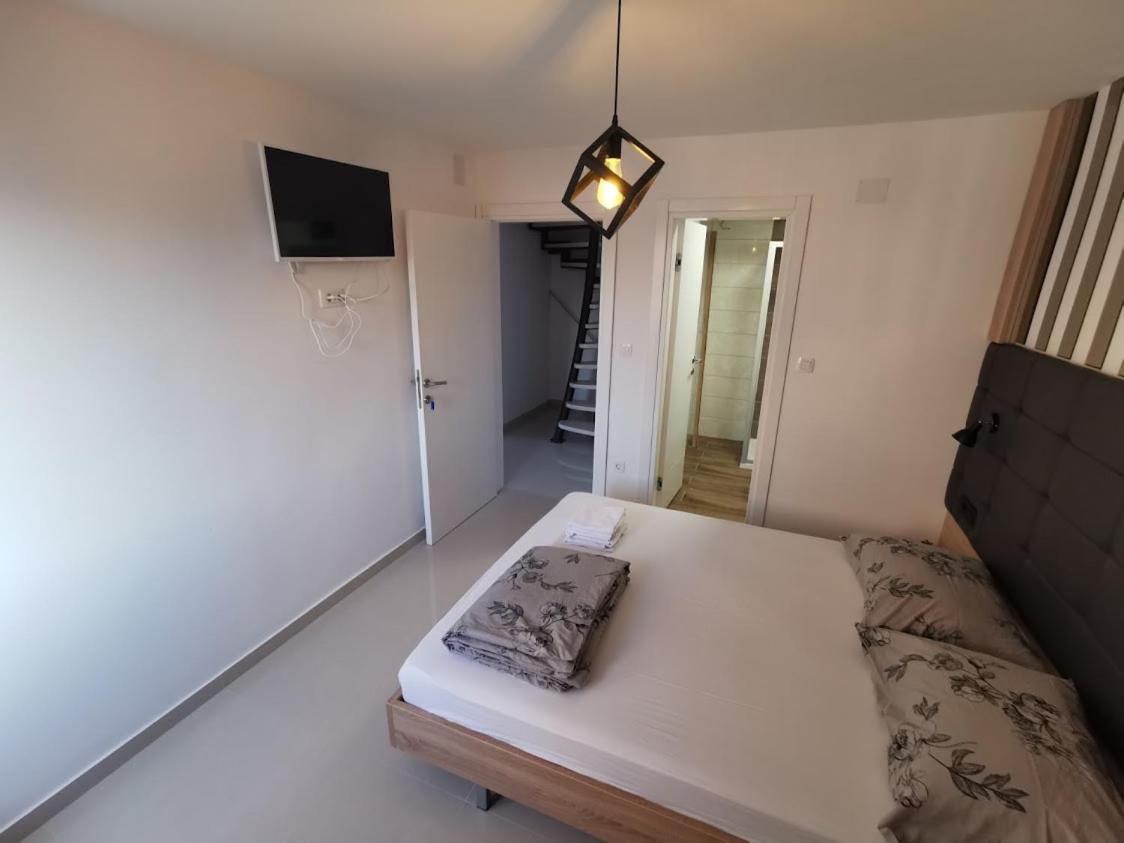 Elizabeta Deluxe Rooms Biograd Na Moru Eksteriør billede