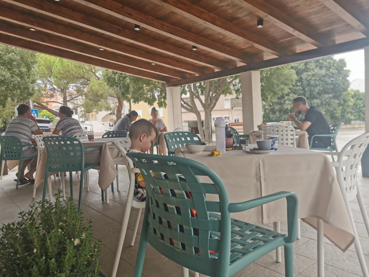 Elizabeta Deluxe Rooms Biograd Na Moru Eksteriør billede