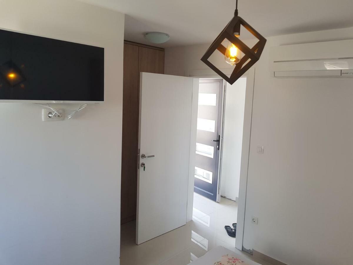 Elizabeta Deluxe Rooms Biograd Na Moru Eksteriør billede