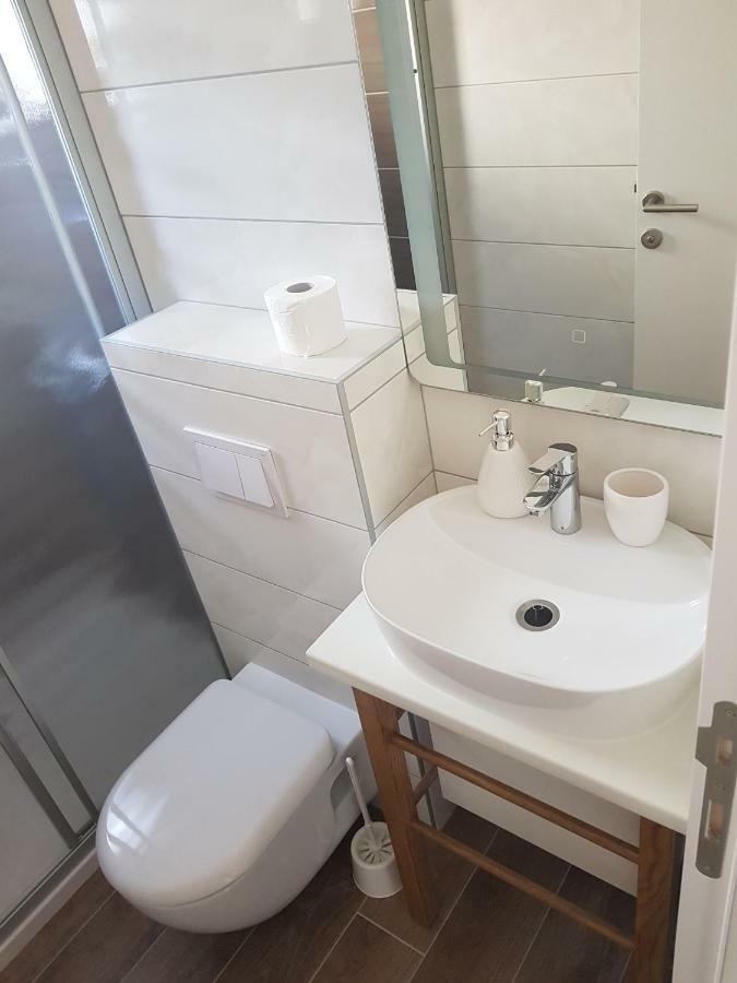 Elizabeta Deluxe Rooms Biograd Na Moru Eksteriør billede